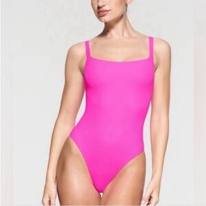 NWT SKIMS square neck thong bodysuit